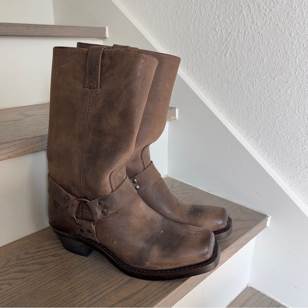NWOB Frye Harness Leather 12R Boots in Smoke Brown - Picture 5 of 13